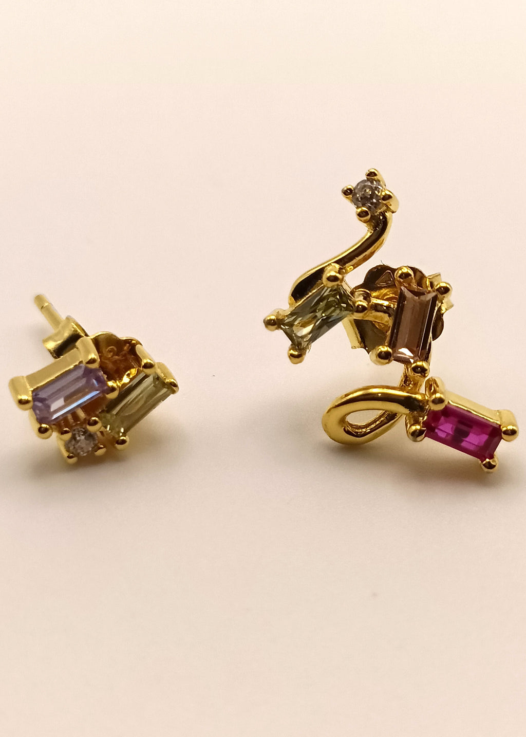 Aurora Triangular earrings